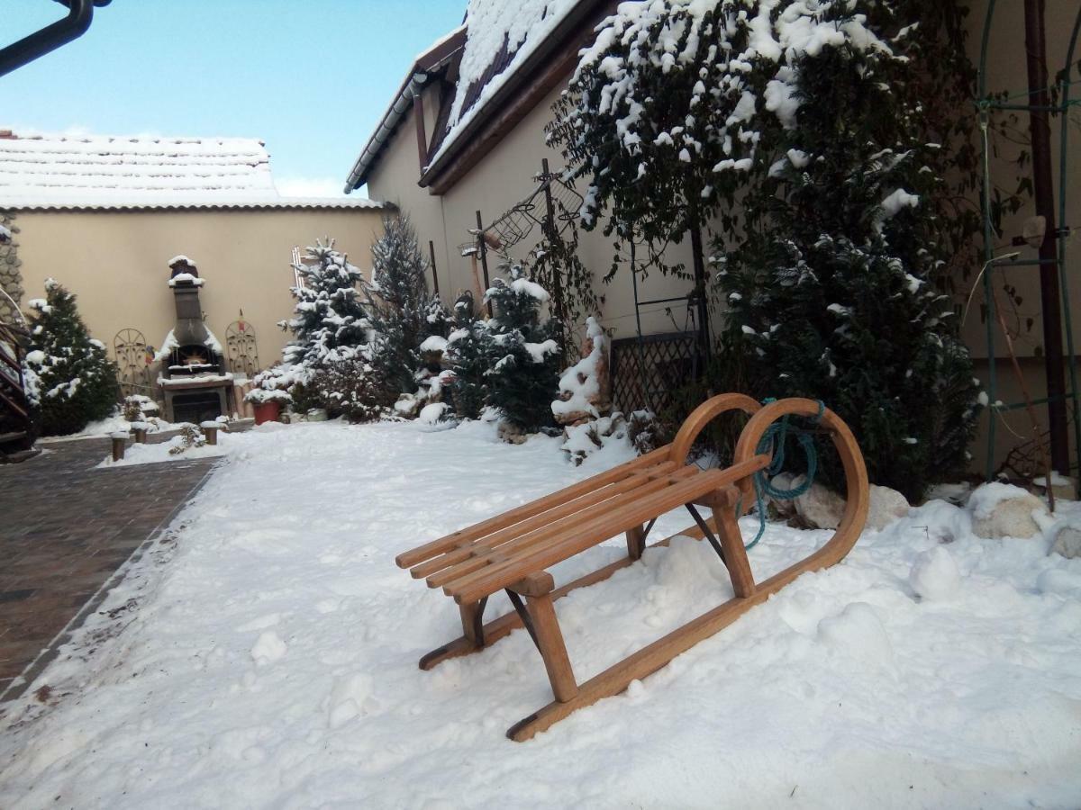 Hotel Rasnov Retreat Esterno foto
